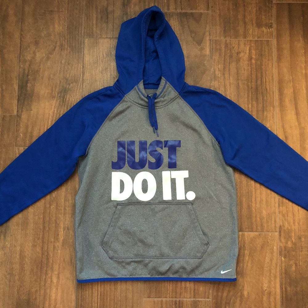 NIKE SWEATSHIRT